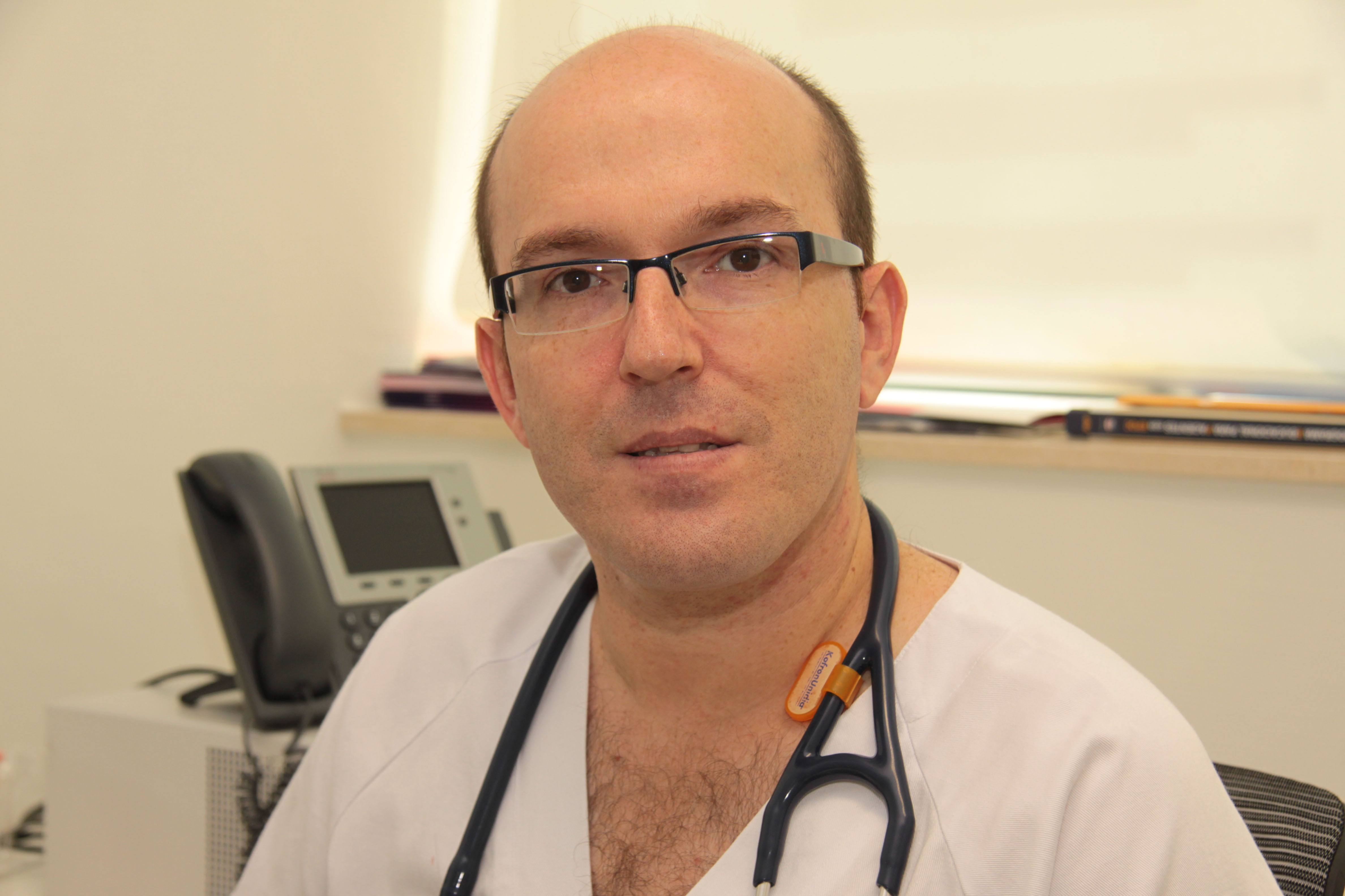 Dr. Miguel Angel Martínez del Servicio de Neumología