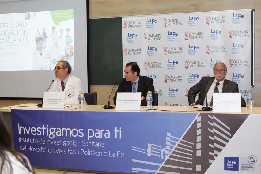 Inauguración de la mesa de las Jornadas de Investigación 