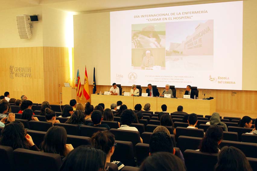Salón de actos del hospital La Fe en el Día Internacional de la Enfermería
