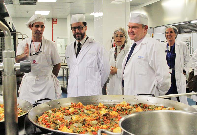 Quique Dacosta en las instalaciones de Cocina del Hospital La Fe