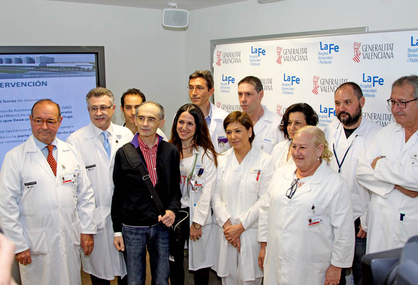Paciente con equipo médico