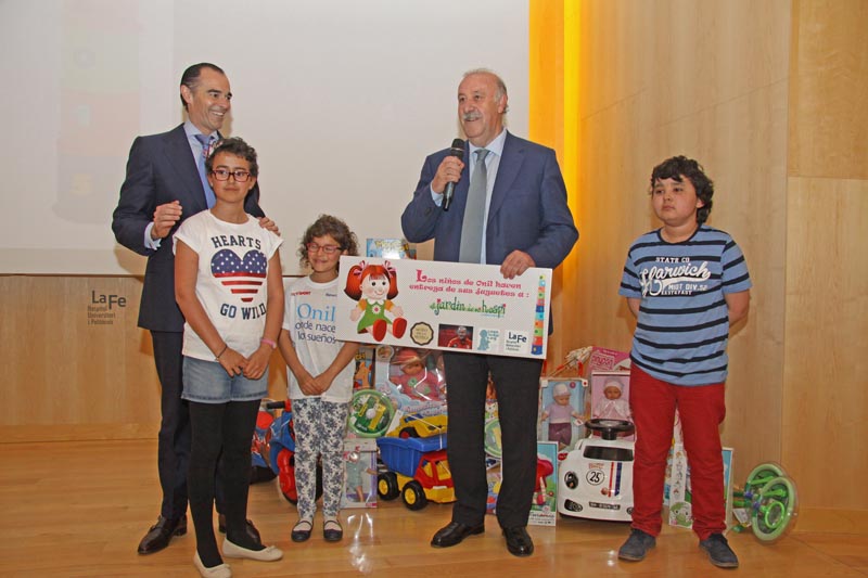 Entrega La Fe juguetes Museo de la Muñeca de Onil