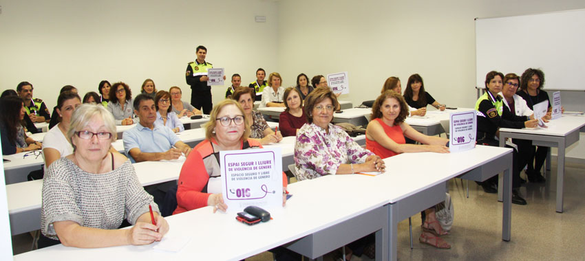 Asistentes Jornada Violencia de Género La Fe y Policía Local