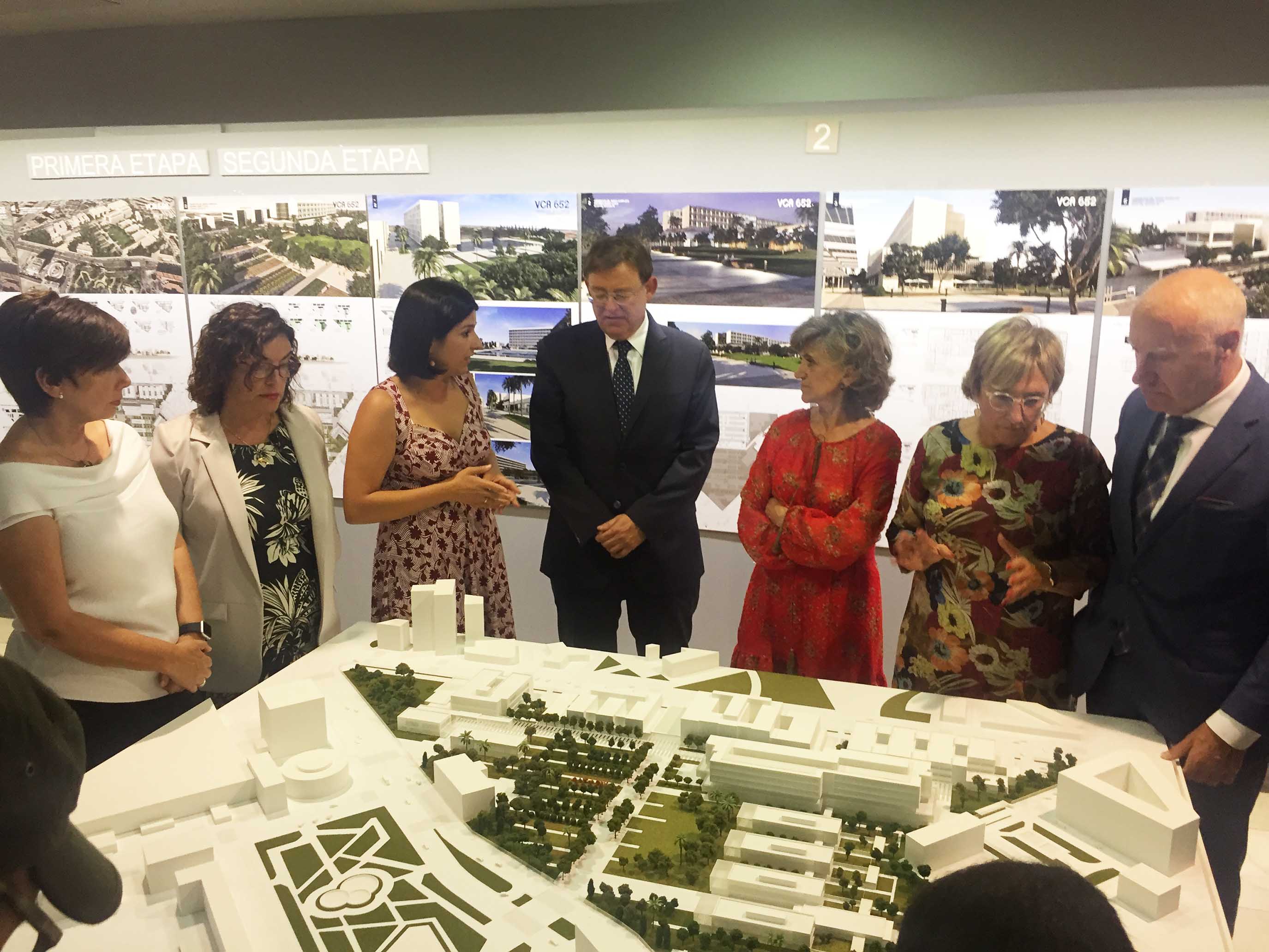 Visita autoridades Centro Sanitario Ernest Lluch